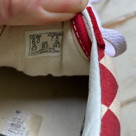 VANS Old Skool Red Checkerboard Sneakers canvas suede 7.5 skateboard streetwear - Picture 12 of 15